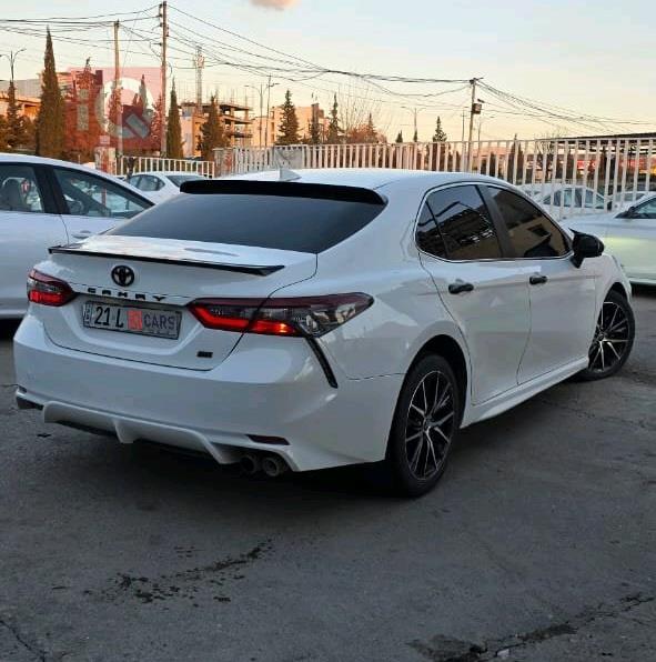 تۆیۆتا کامری